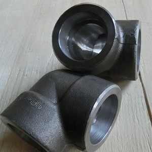 Forged pipe fittings
